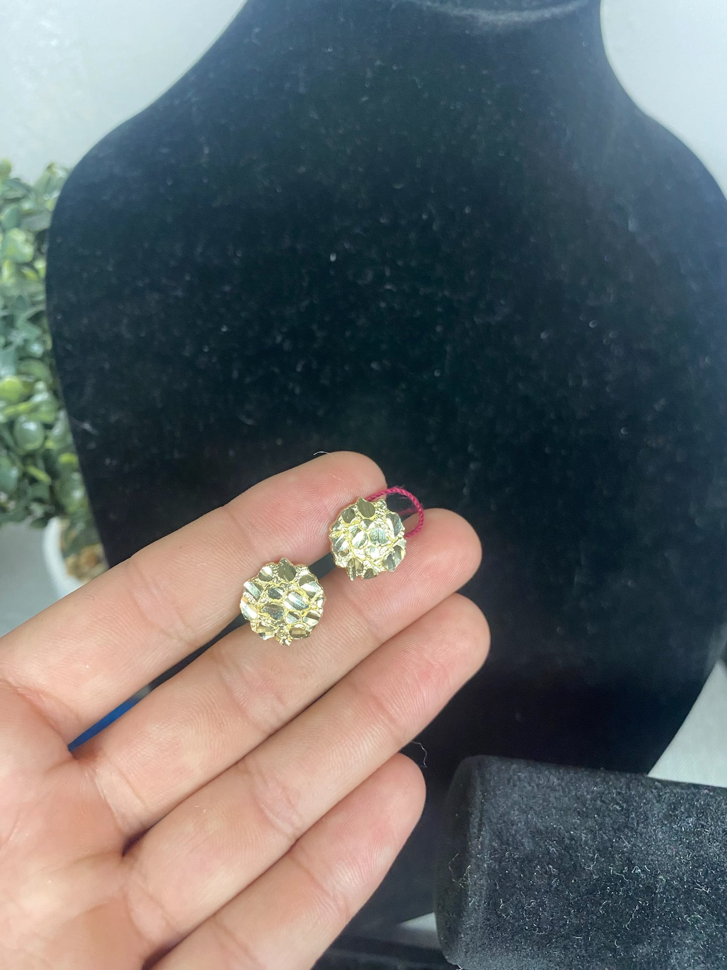 10k oro nugget aretes