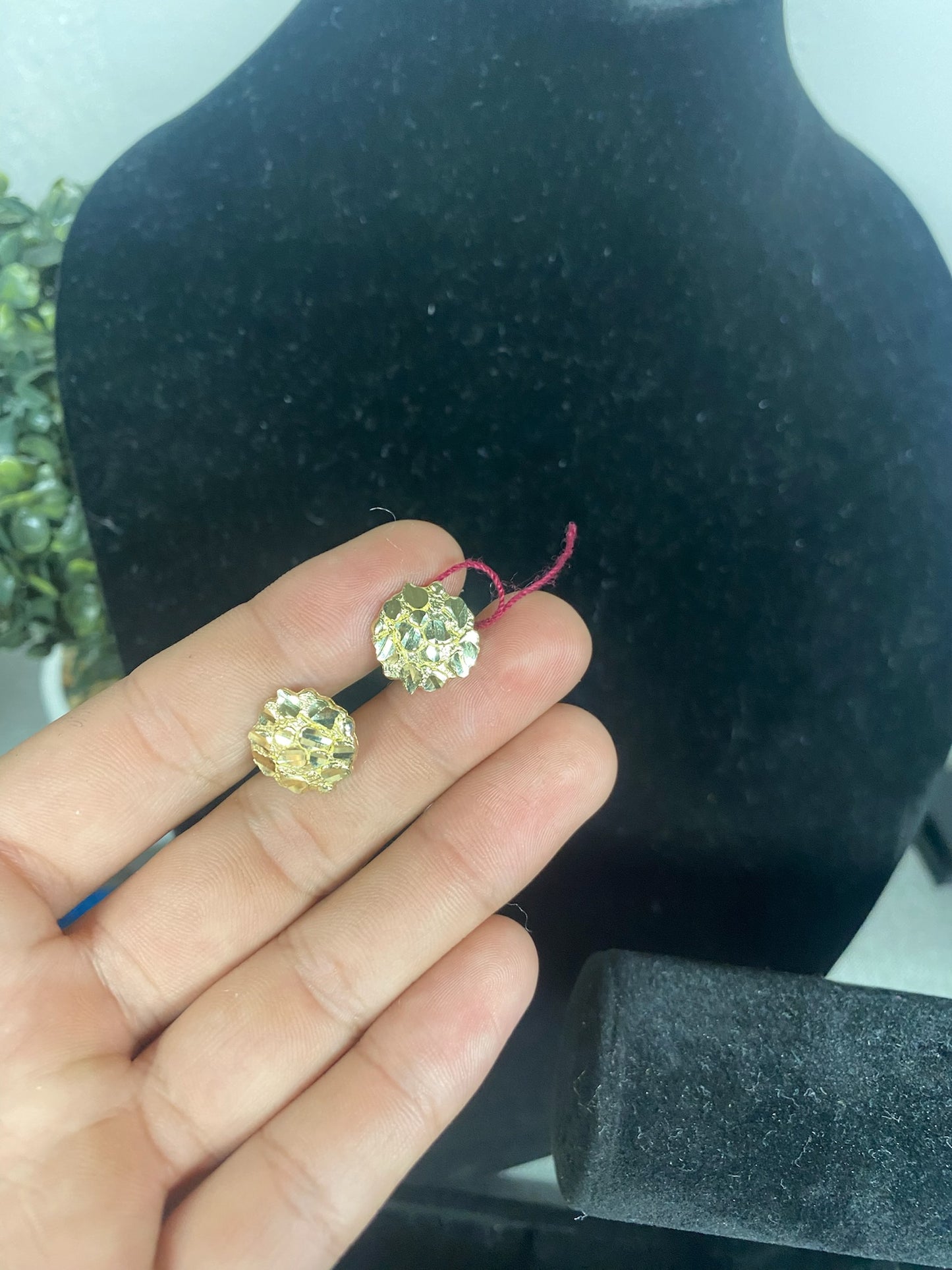 10k oro nugget aretes